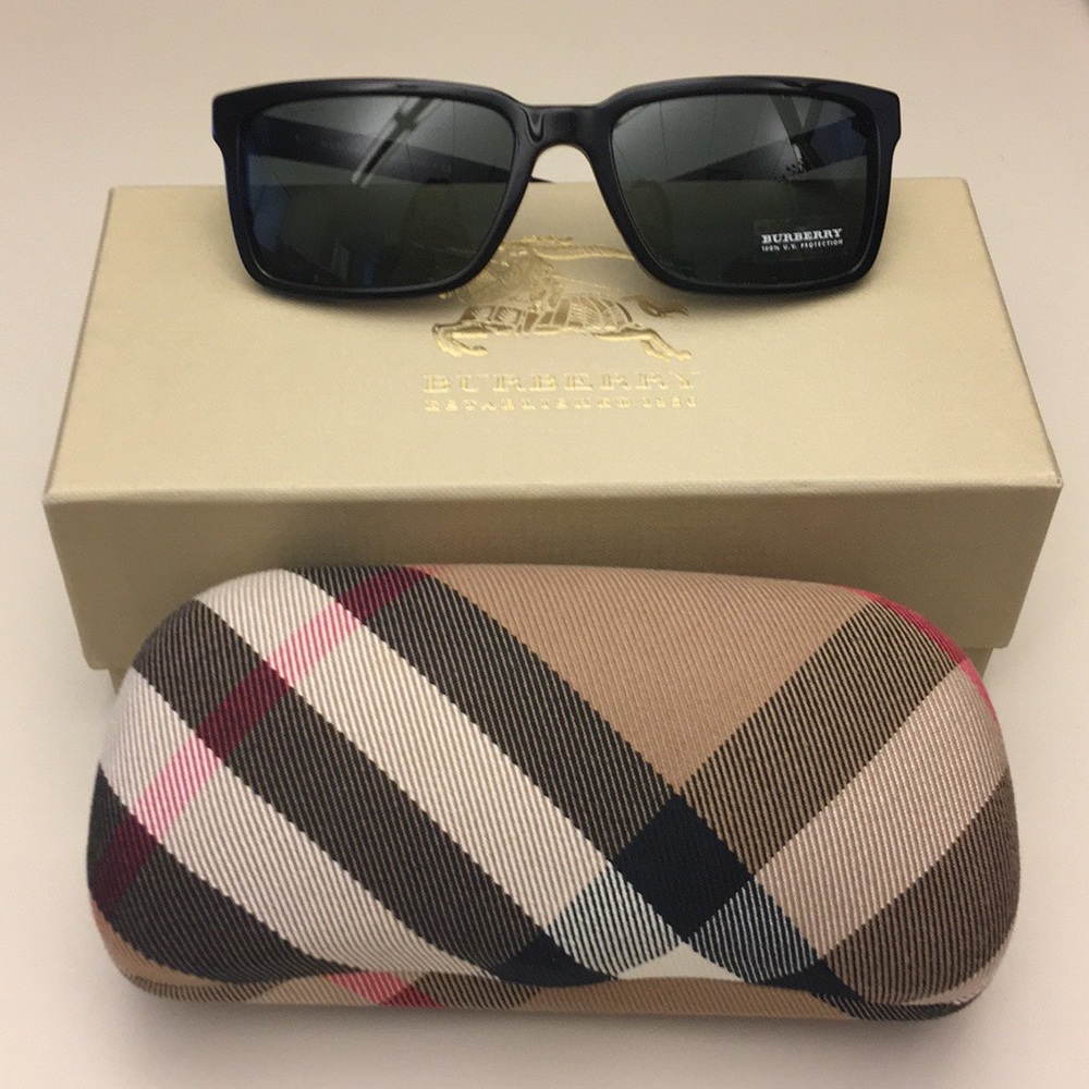 Burberry Sunglasses (NWT)